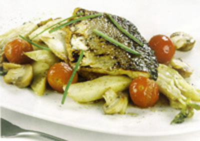 Lombo de Robalo Grelhado com Legumes